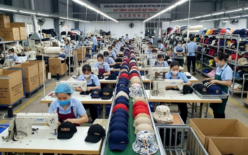 Vì sao doanh nghiệp lựa chọn may nón theo yêu cầu